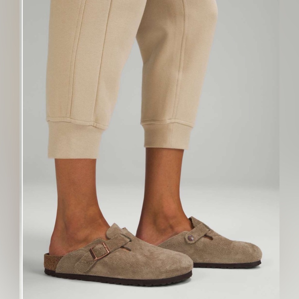 Lululemon Scuba High Rise Cropped Jogger
